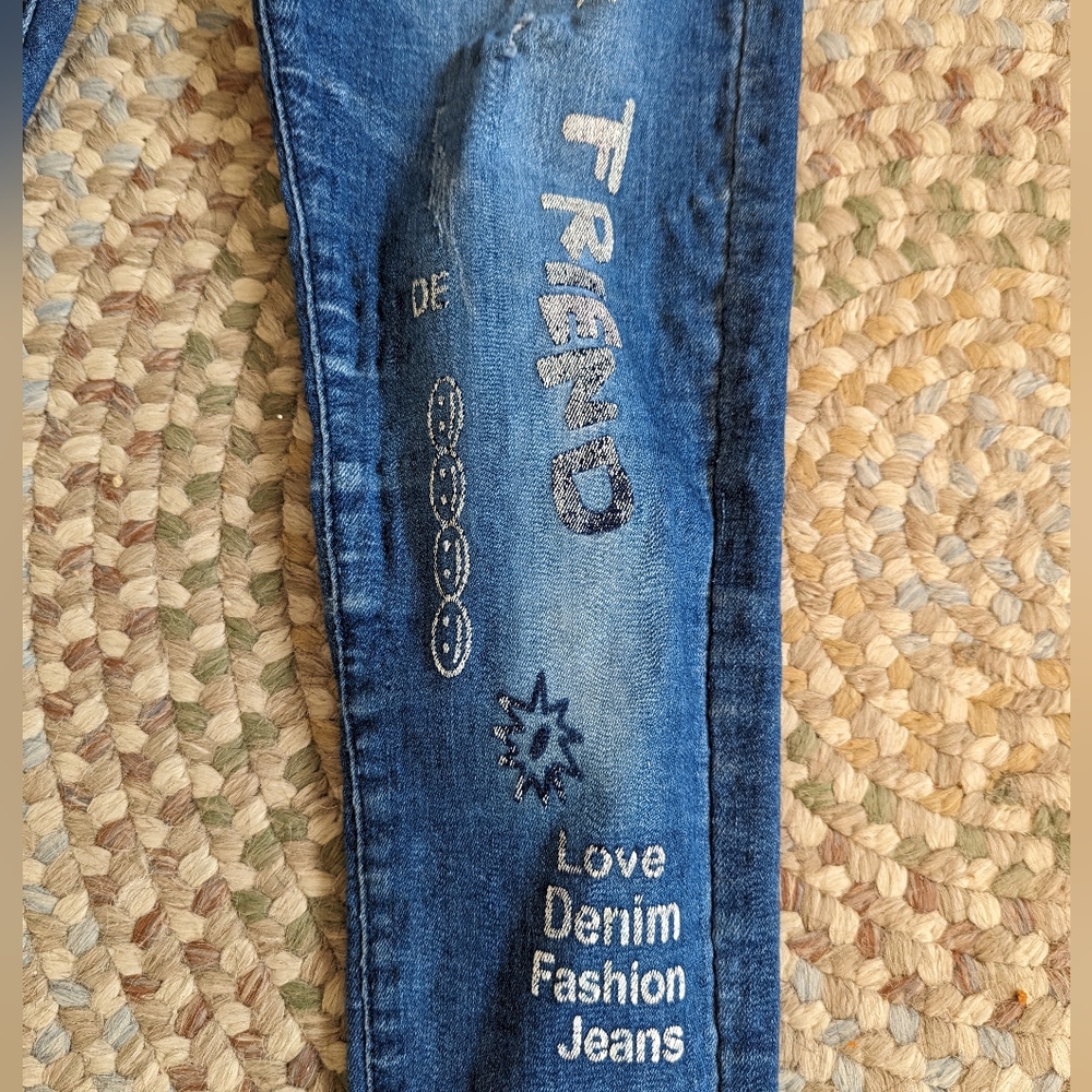 Back DG Distressed Graffiti Jeans(Jr's 7, Adult 6S) - Picture 8 of 12